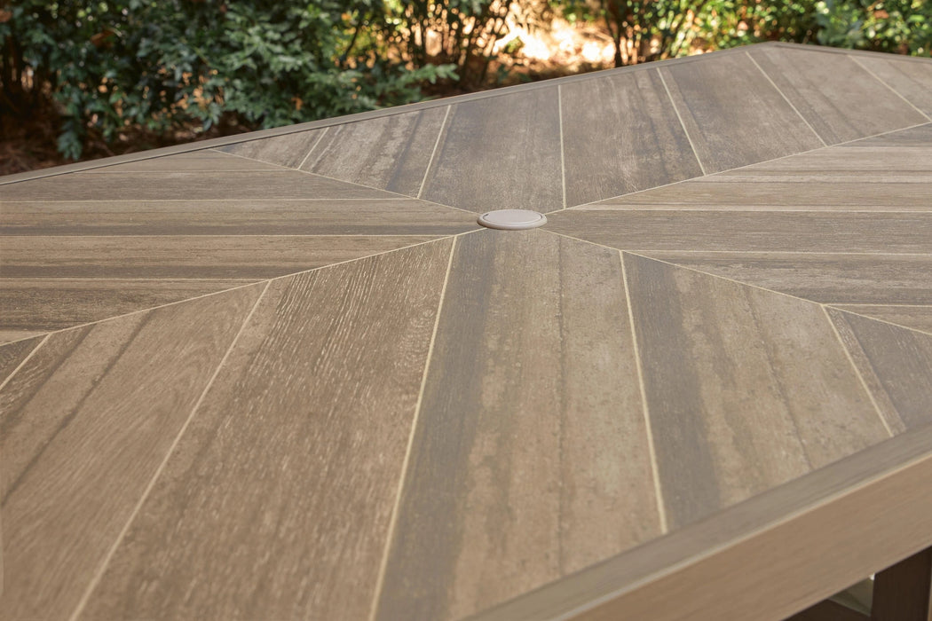 Laguna Heights Outdoor Dining Table