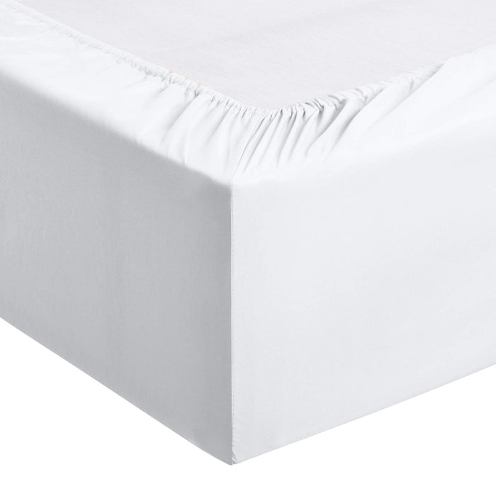 Amazon Basics - 4 Piece Microfiber Lightweight Wrinkle-free Bed Sheet Set, Super Soft Easy Care, 14'' Deep Pockets, Queen, Bright White, Solid